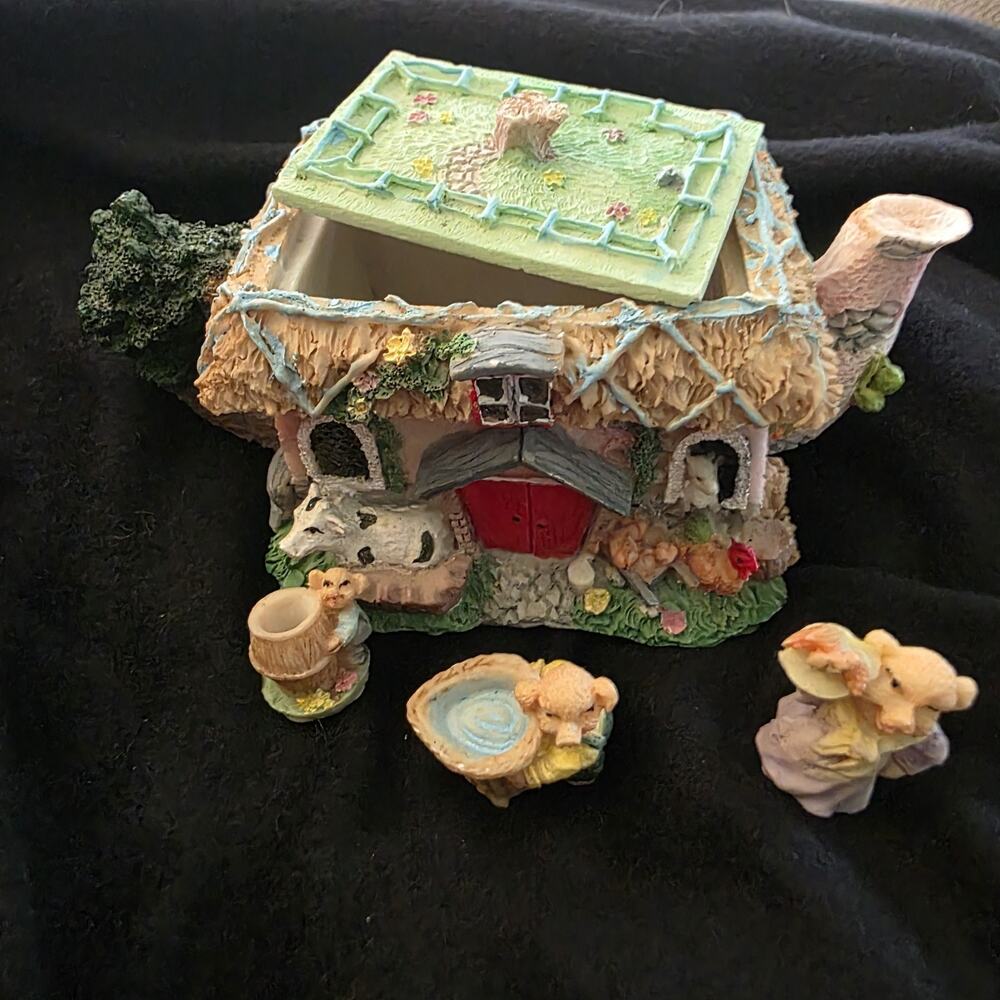 Vintage Mouse Cottage Trinket Box Fairy House Resin Keepsake Box Miniature Mice